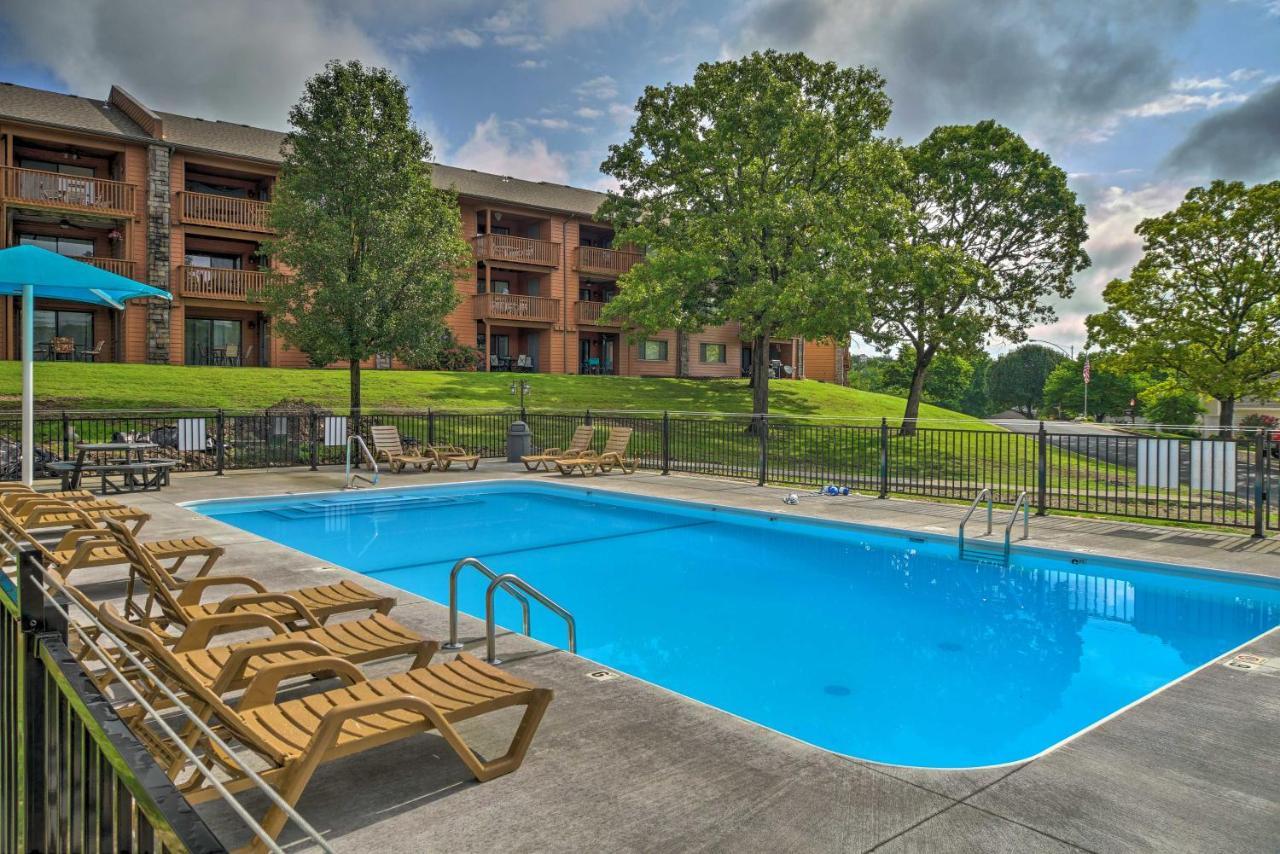 Branson Getaway With Balcony And Resort Amenities! Exterior photo